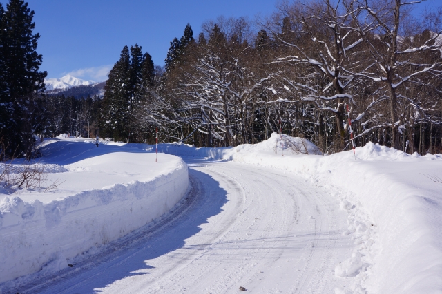 自転車での雪道運転は危険で怖い！走行中の注意点とは？