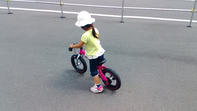 ストライダーとへんしんバイクの比較！2歳児にはどちら？